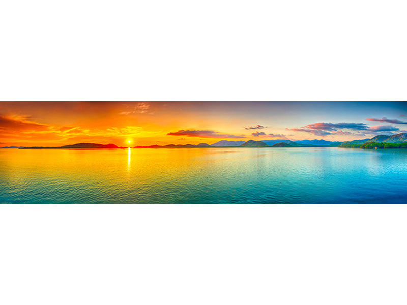 Панорама заката над морем 2594